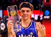 雷火电竞合作-球员在比赛中表现出色，获得赞誉