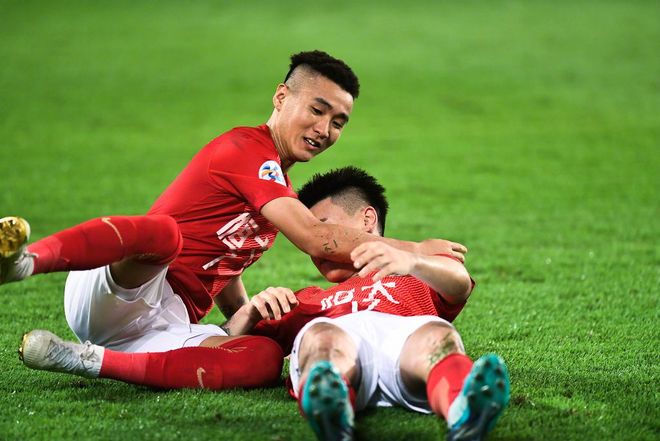 保加利亚选手勤奋拼搏，敢于面对