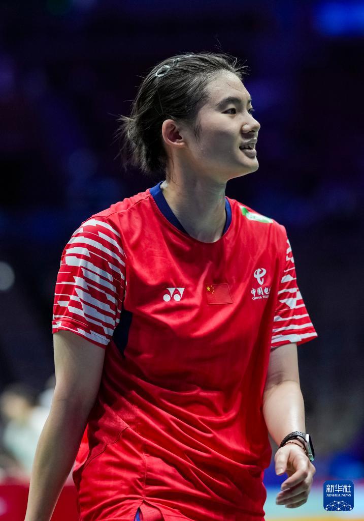 韩国羽毛球选手惊险胜出，晋级半决赛